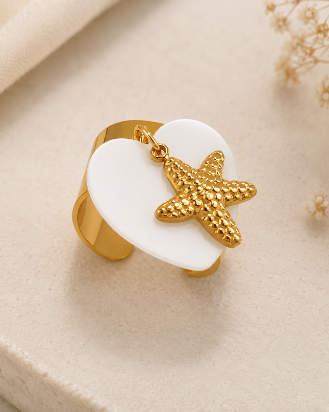 Bague Ajustable Dorée Charms Marins – Acier Inoxydable 18K | Étoile de Mer, Cœur, Hippocampe, Coquillage & Croix