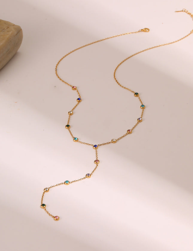 Collier Y Long Doré à Zircons Multicolores – Effet Cascade Élégant & Tendance